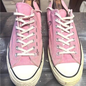 Pink Converse trainers with a cute touch #kawaii sz 12 good condition